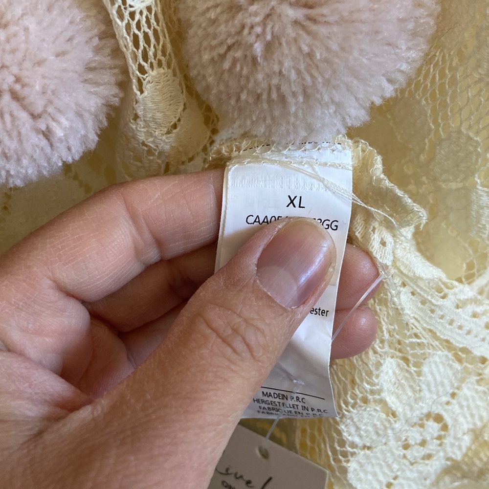 🆕 Cream Lace Maxi Dress with Pom Pom Details size Xl - Picture 5 of 6
